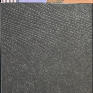 Front Packaging of Läderach Ecuador 70% Dark Chocolate